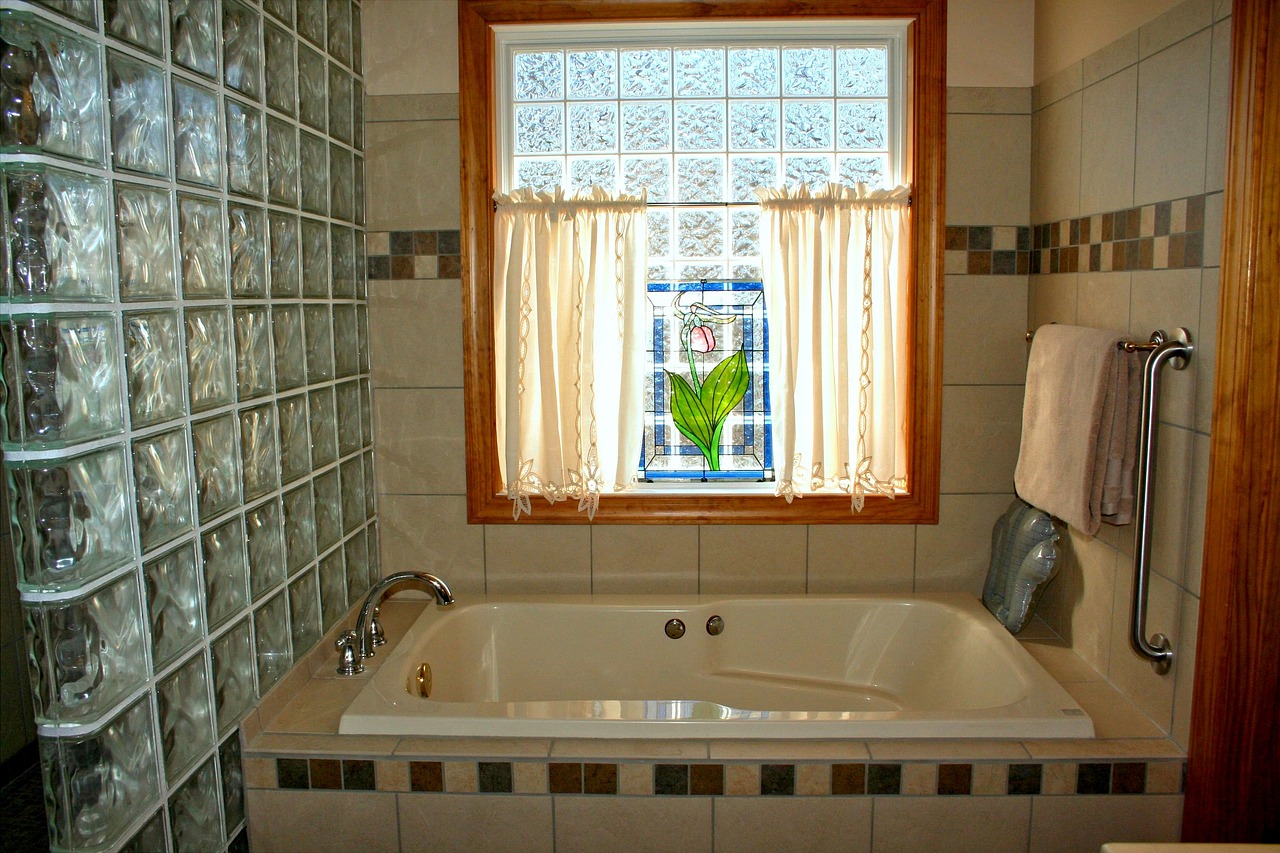 Tips for Creating a Functional and Stylish Bathroom Layout